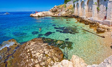 Camping Chorwacja Istria to doskonała baza wypadowa do odwiedzania pięknych plaż.